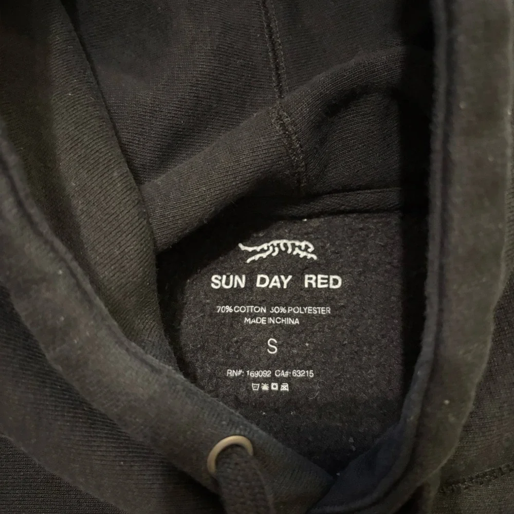 Sun Day Red Tiger Hoodie Mens Small Black Genesis Invitational Golf Pullover